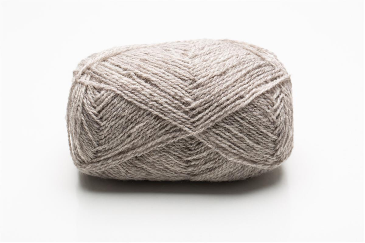 Rauma Garn, Finull PT2, 100% Wool, Natural - Medium Grey - Nature's Luxury: Luxurious hand yarn